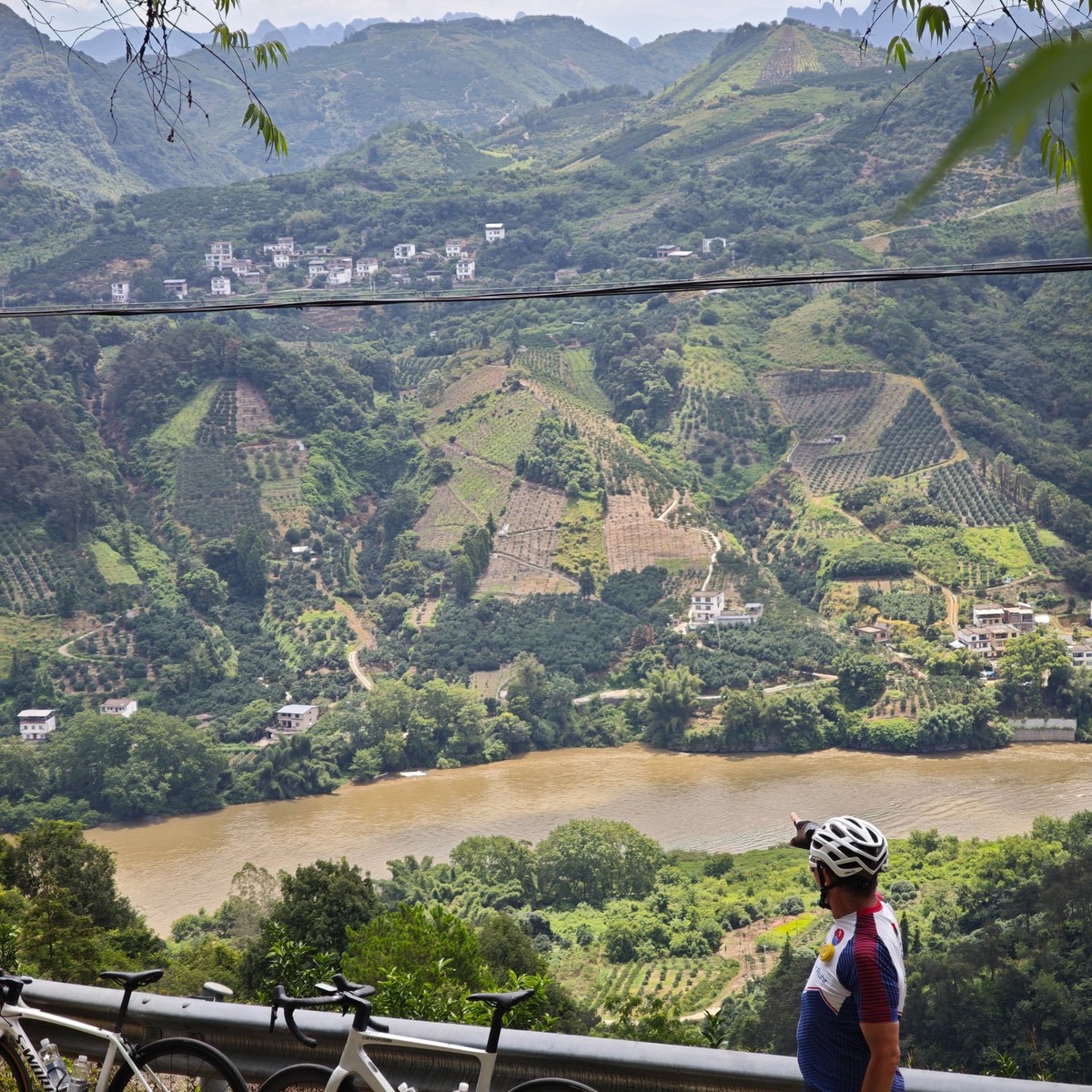 T1 Xianggong Mountain route & Great Waterfall ride with CycleQuest China — photo 5 from Michael