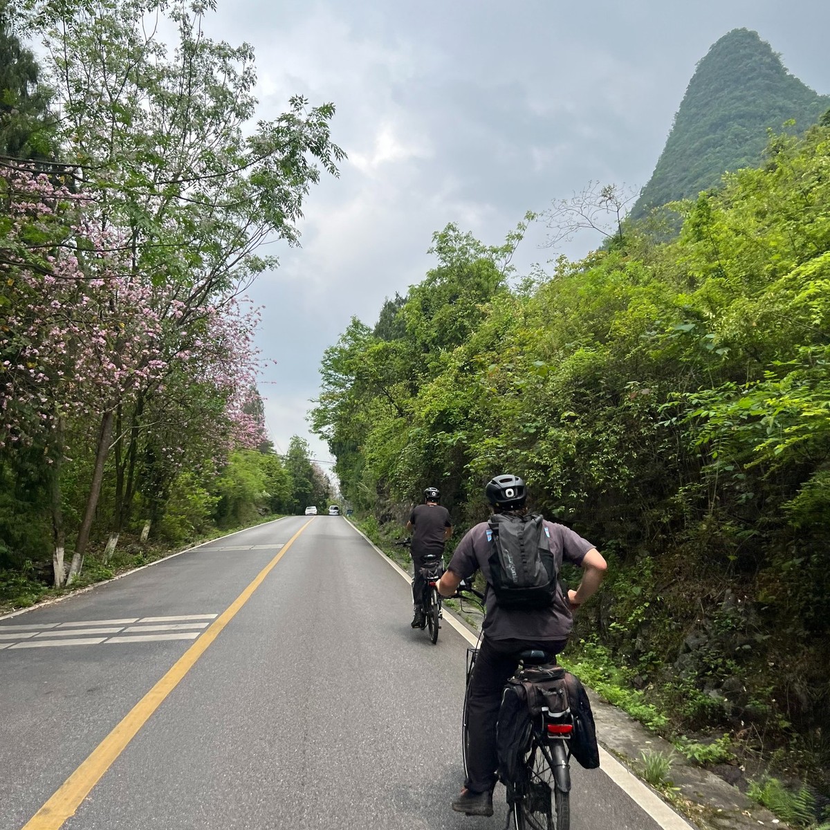 T1 route with CycleQuest China — photo 1 from Pablo Domínguez & Tomás Domínguez