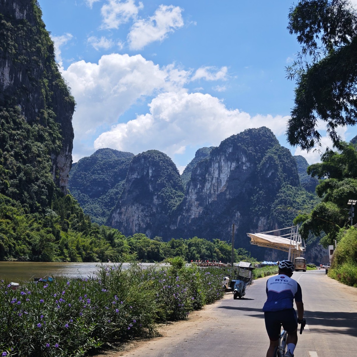 T1 Xianggong Mountain route & Great Waterfall ride with CycleQuest China — photo 1 from Michael