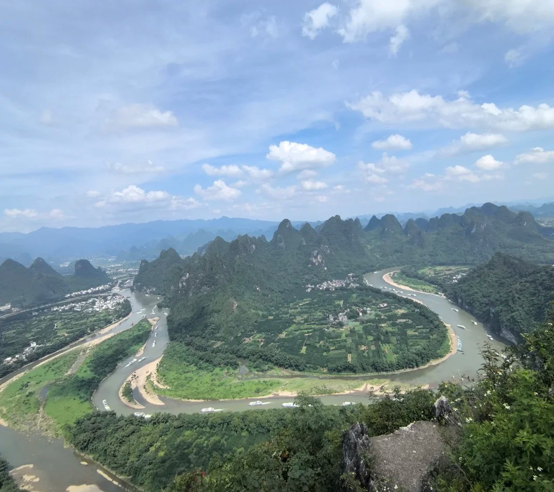 Yangshuo Bike Da Mian Shan Tour: E-Bike Ride and Hike to the Li River First Bend