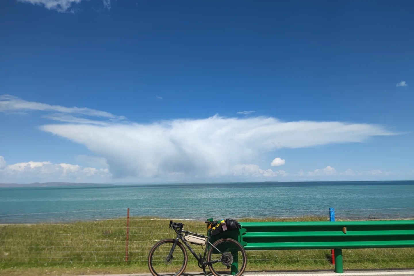Qinghai Lake Cycling Guide: E-Bike and Road Bike Route Plan