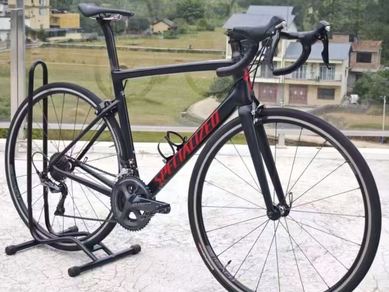 Specialized Allez Sport aluminium road bike, available to rent from CycleQuest China