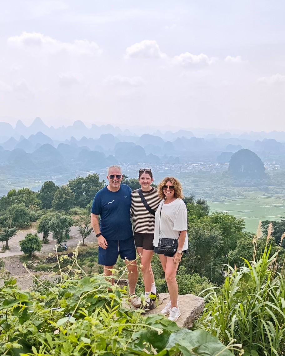 The Hanson family, CycleQuest China rider